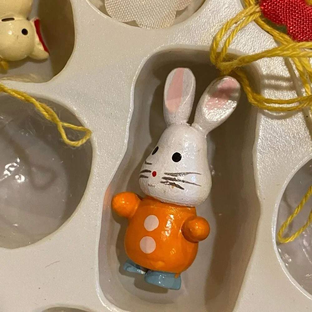 Vintage Mini Wood Easter Eggs Chicks Bunnies Flowers Ornaments Hand Painted